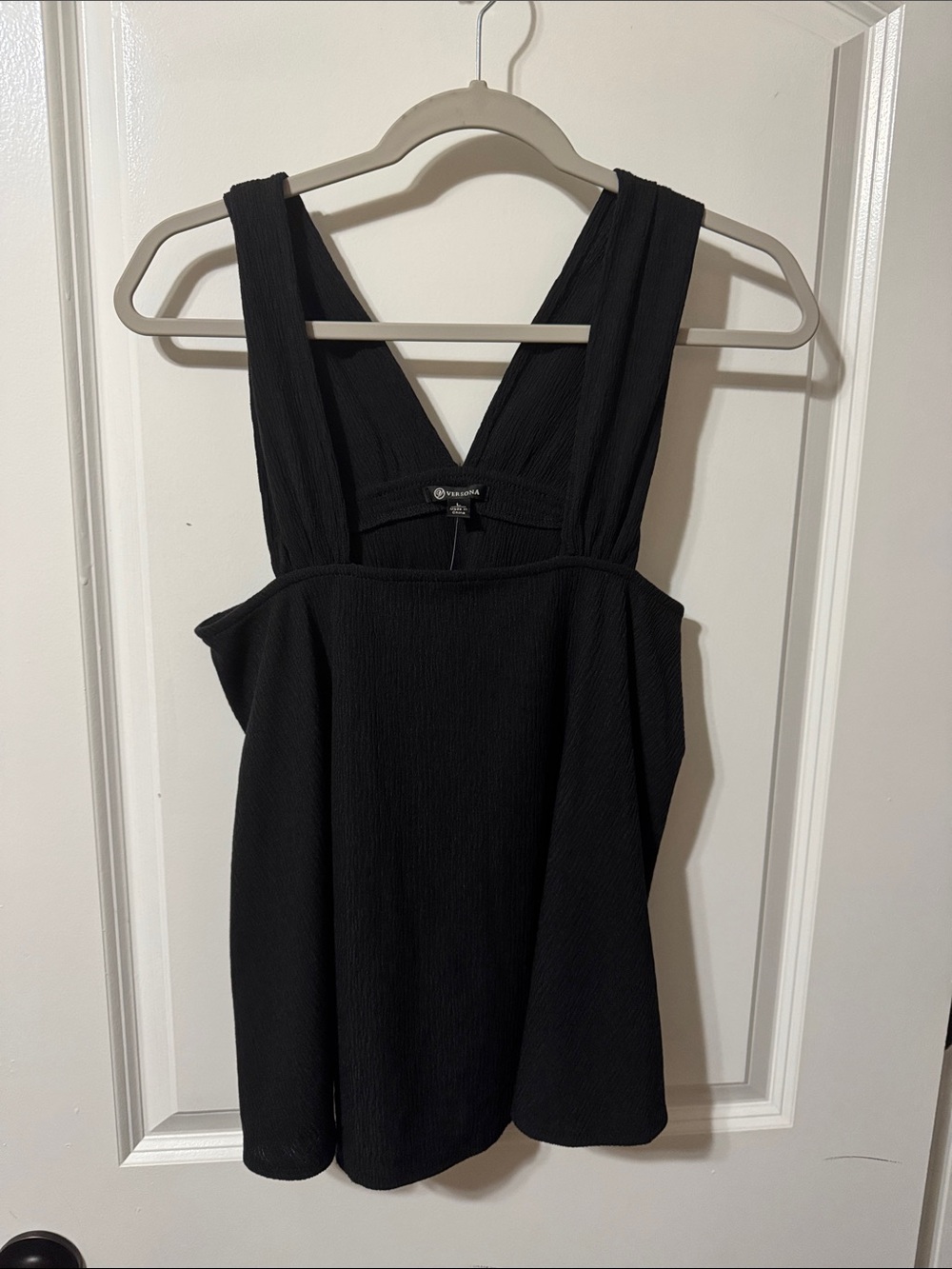 Versona Black Sleeveless Square-Neck Top